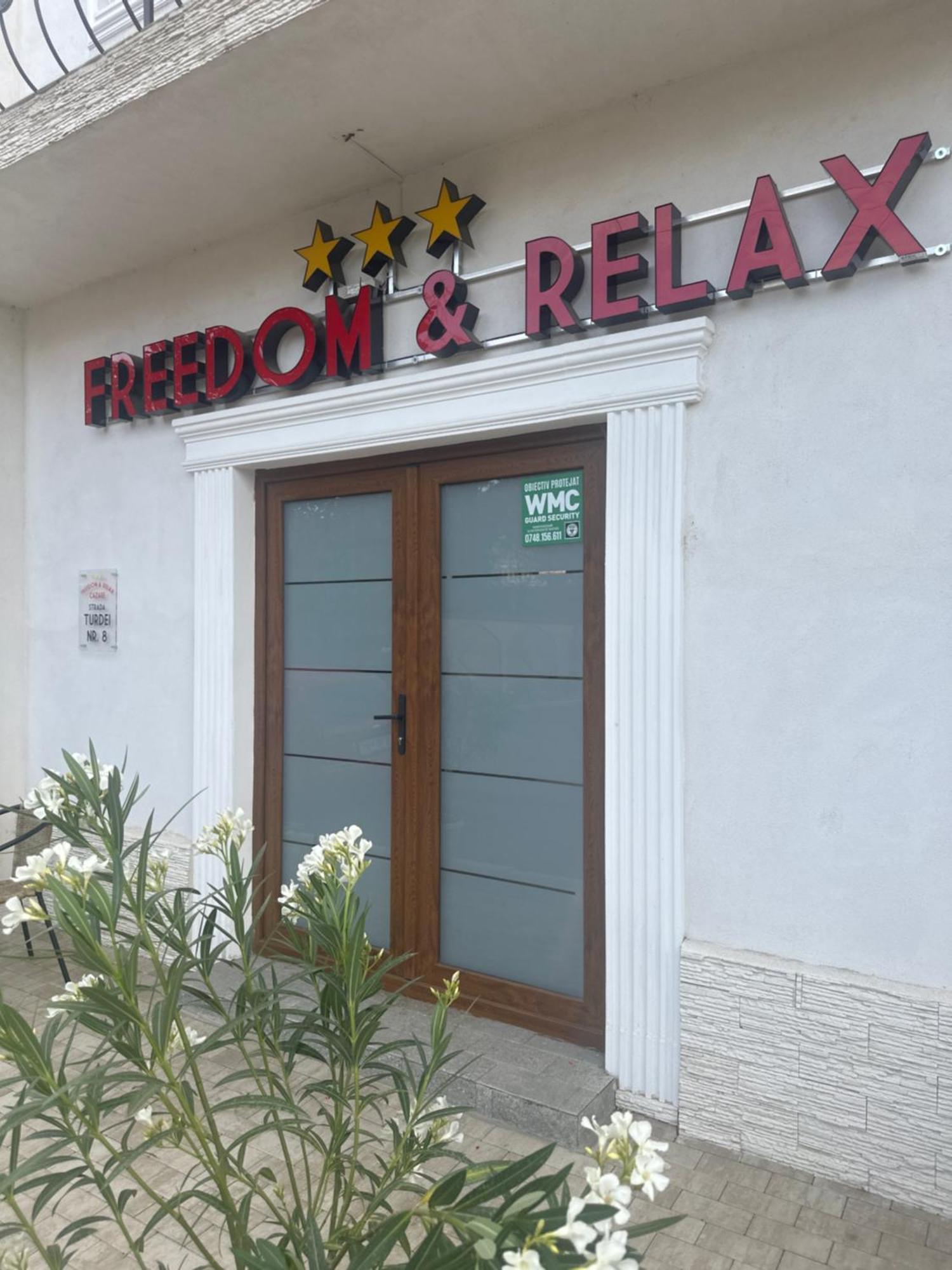 ホテル Freedom&Relax ブザウ エクステリア 写真